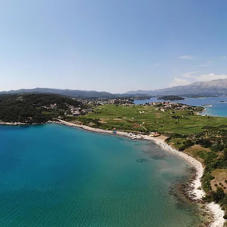 Semesterbostad Przina Iv