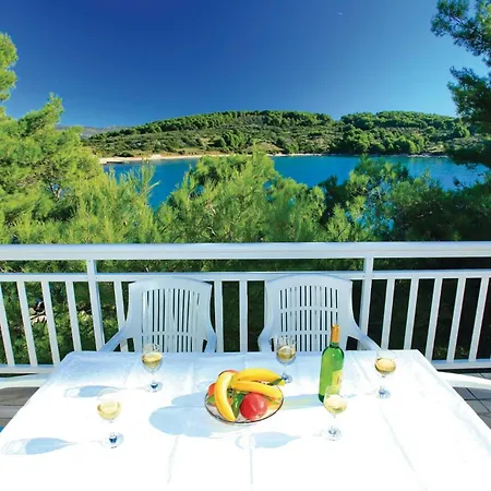 Beach Front Home In Lumbarda Λομπάρδα