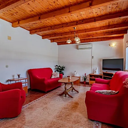 Przina Iv Semesterbostad