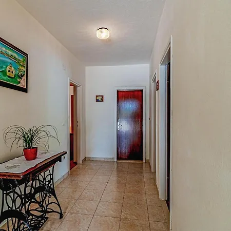 Beach Front Home In Lumbarda