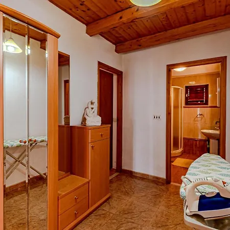 Σπίτι διακοπών Beach Front Home In Lumbarda *